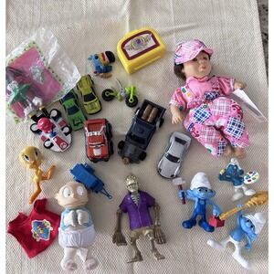 vintage toy collectors here is a lot that has a little bit‎ of everything 3475